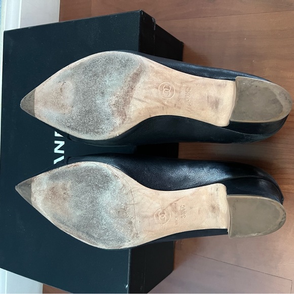 Chanel Point Toe Pumps - Picture 6 of 6